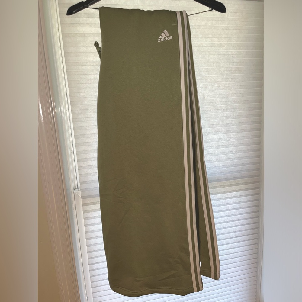 Women's adidas Essentials 3-Stripes Wide Sportswear Pants